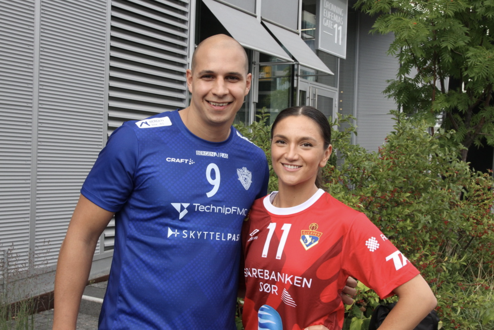Landslagsspillere – Yossi Appo (Viking TIF) og Sara Ashuri (Gjerpen) er begge landslagsspillere for Israel. I dag møttes de to for første gang. Foto: Magnus Gulliksen
